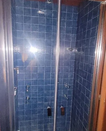 Imperial 3*