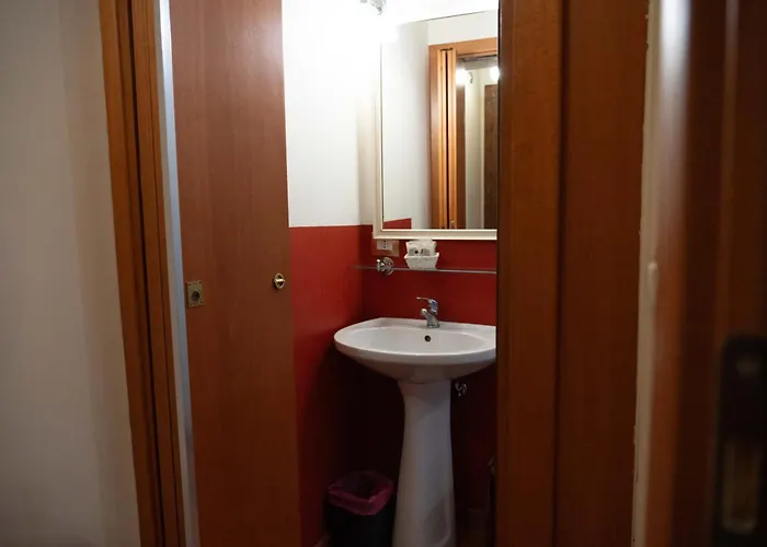 Imperial 3*